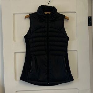 Lululemong Women's Black down Puffer running Vest
